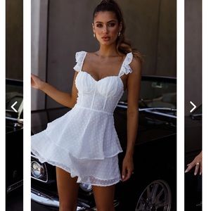 Selfie Leslie white dress